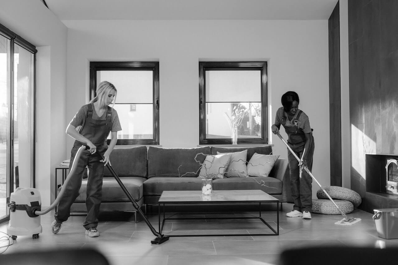 The Benefits of Hiring Cleaning Services over the Holidays