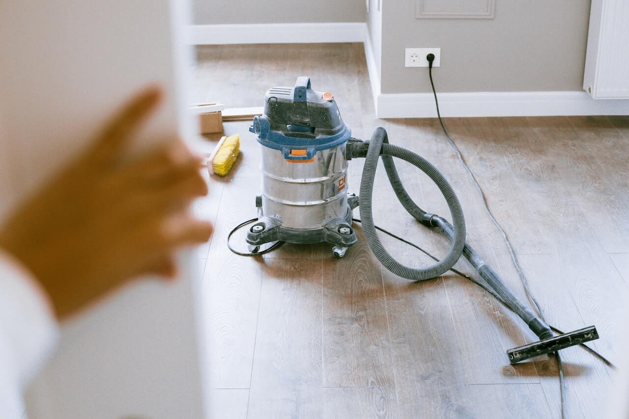 The 7 Best Tips to Keeping Your House Clean For Busy Professionals