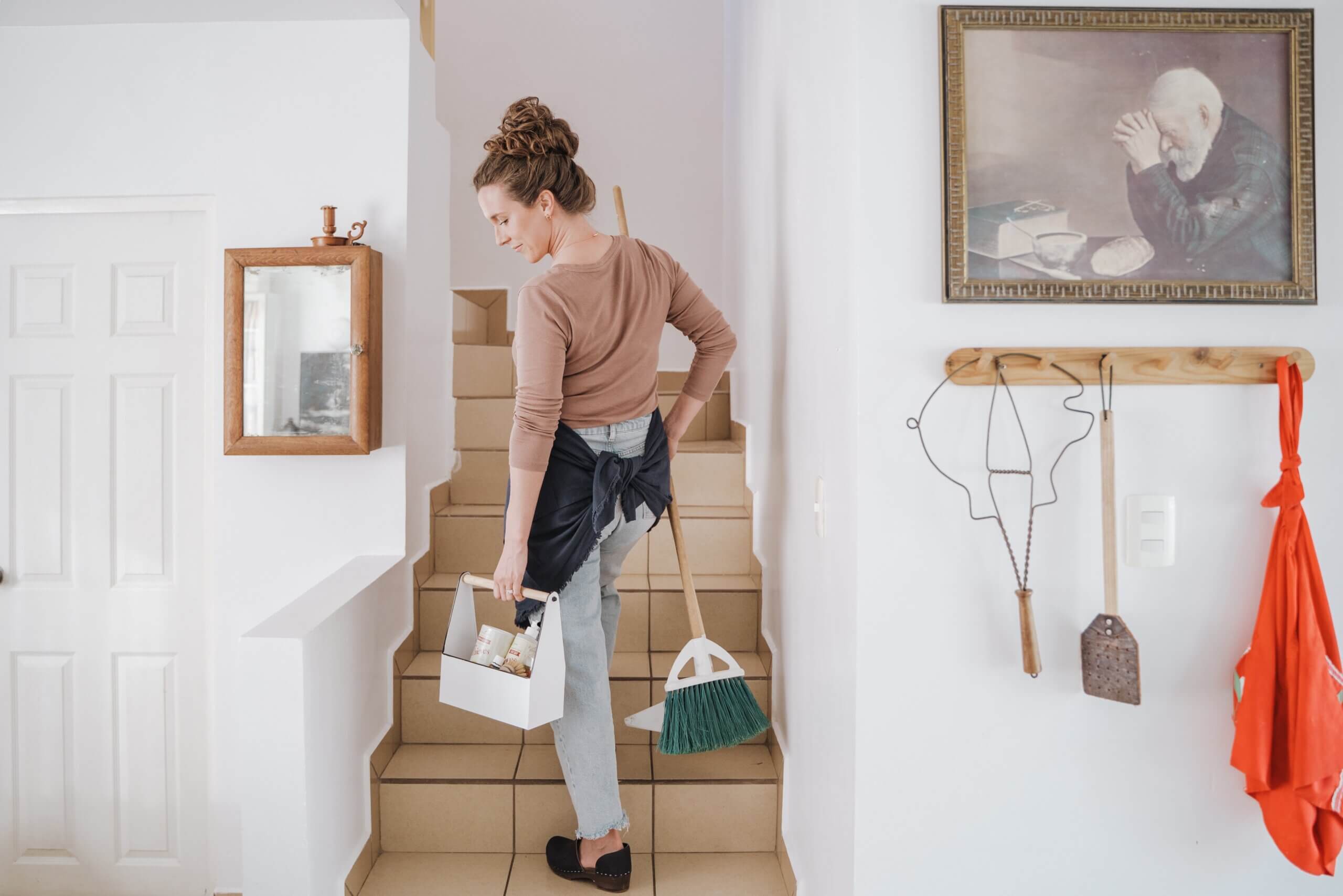 Staying Dust-Free 10 Essential Tips to Keep Your Home Constantly Clean